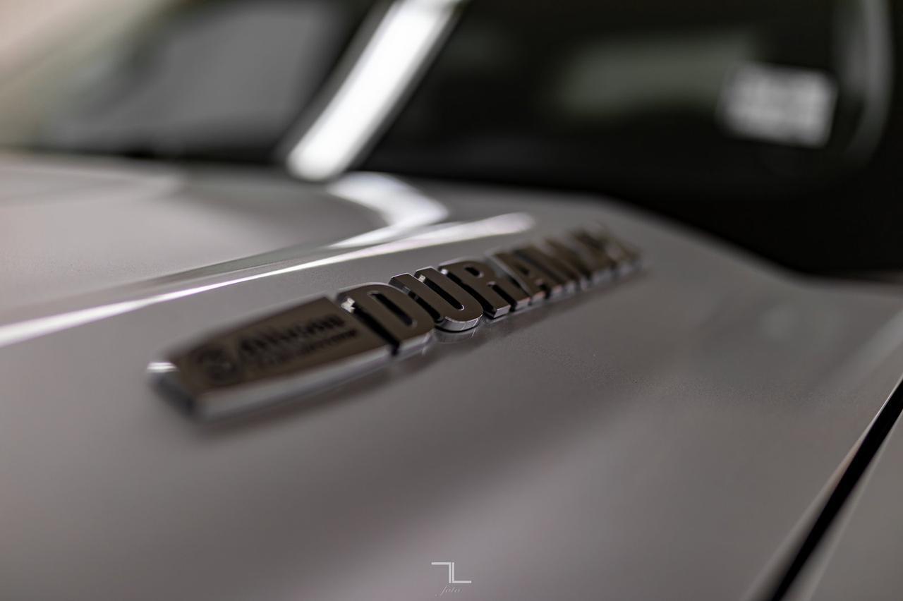 2017 Chevrolet Silverado 2500HD 4x4 Crew Cab LT Diesel BCam Red Deer AB