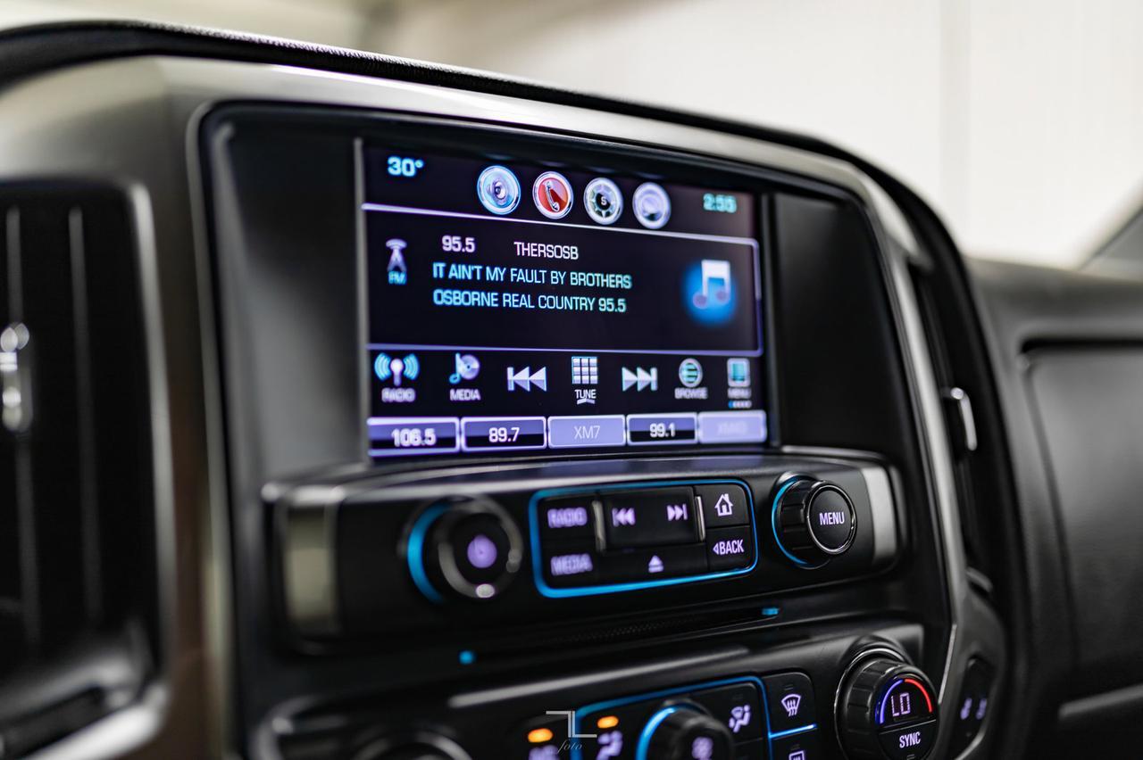 2017 Chevrolet Silverado 2500HD 4x4 Crew Cab LT Diesel BCam Red Deer AB