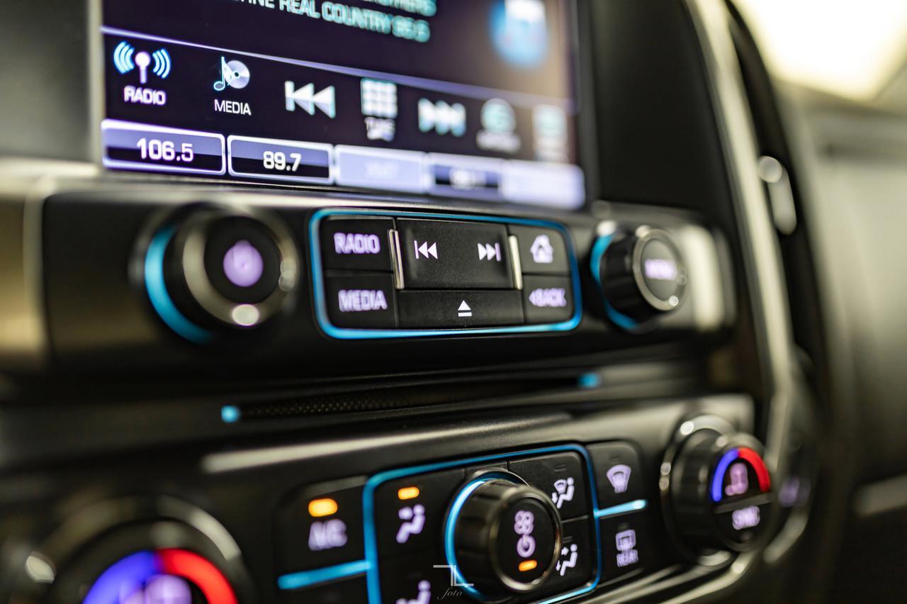 2017 Chevrolet Silverado 2500HD 4x4 Crew Cab LT Diesel BCam Red Deer AB