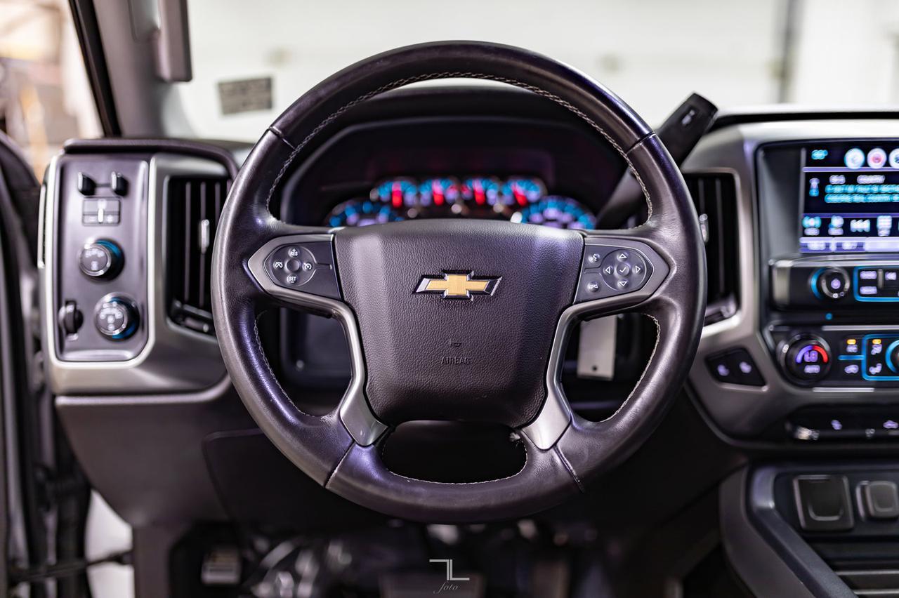 2017 Chevrolet Silverado 2500HD 4x4 Crew Cab LT Diesel BCam Red Deer AB