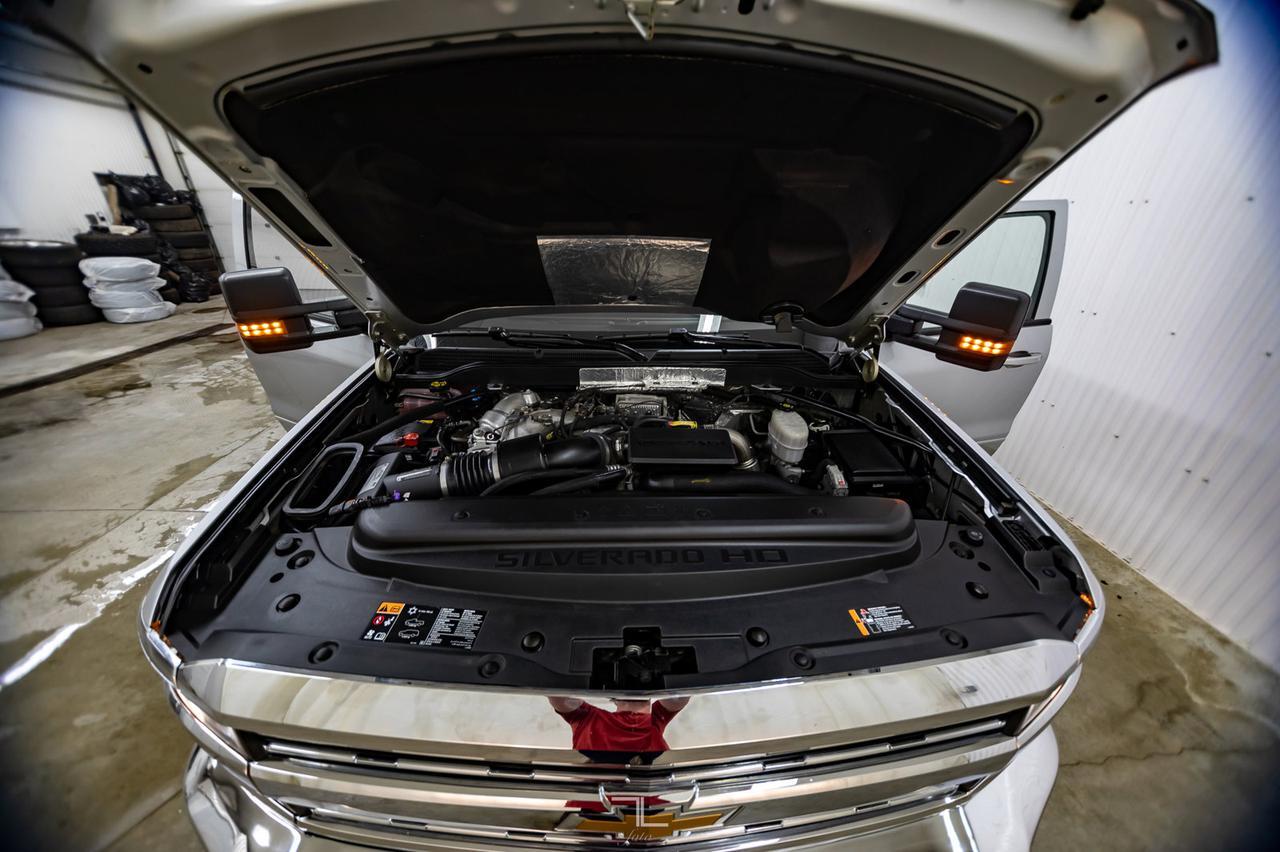 2017 Chevrolet Silverado 2500HD 4x4 Crew Cab LT Diesel BCam Red Deer AB