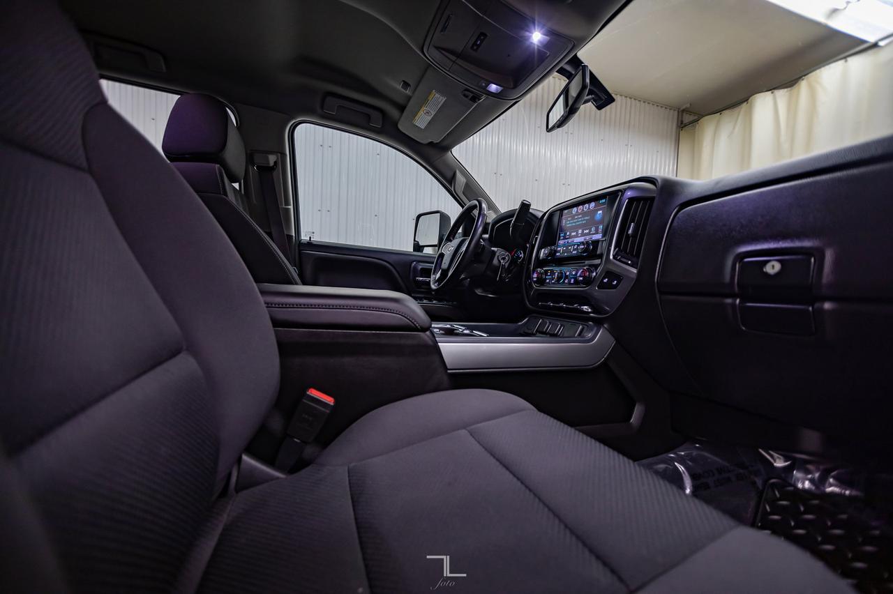 2017 Chevrolet Silverado 2500HD 4x4 Crew Cab LT Diesel BCam Red Deer AB