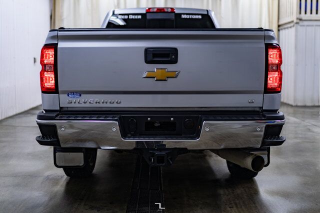 2017 Chevrolet Silverado 2500HD 4x4 Crew Cab LT Diesel BCam Red Deer AB