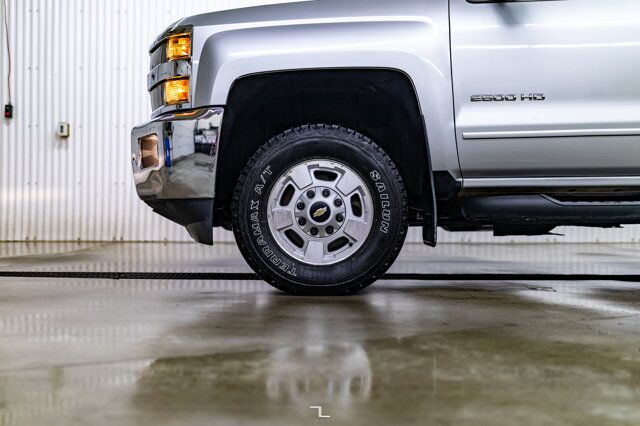 2017 Chevrolet Silverado 2500HD 4x4 Crew Cab LT Diesel BCam Red Deer AB