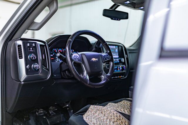 2017 Chevrolet Silverado 2500HD 4x4 Crew Cab LT Diesel BCam Red Deer AB