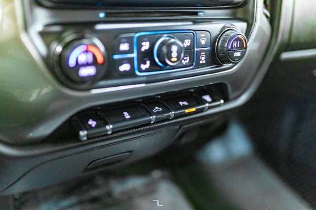 2017 Chevrolet Silverado 2500HD 4x4 Crew Cab LT Diesel BCam Red Deer AB