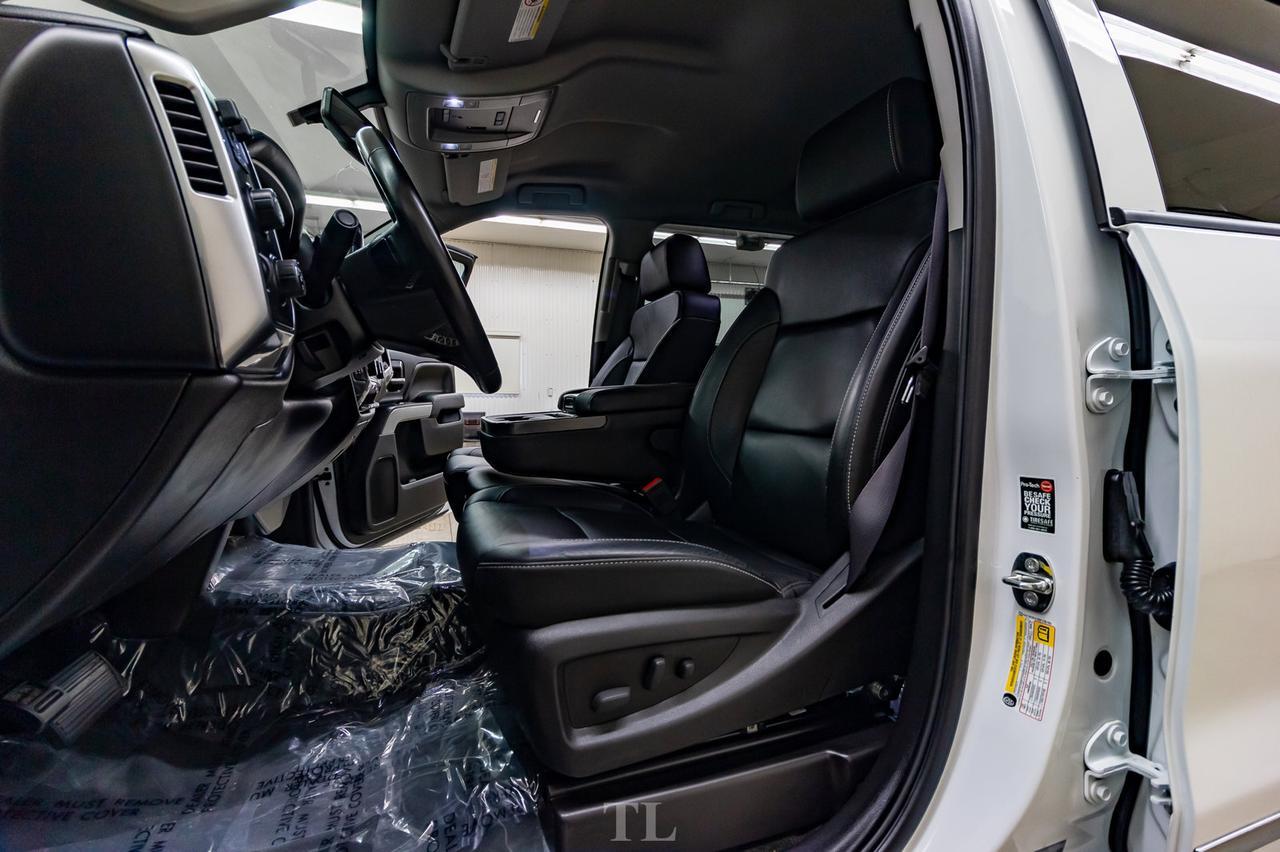 2017 Chevrolet Silverado 2500HD 4x4 Crew Cab LT Z71 Leather Nav BCam Red Deer AB