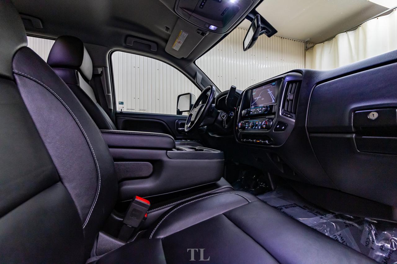 2017 Chevrolet Silverado 2500HD 4x4 Crew Cab LT Z71 Leather Nav BCam Red Deer AB