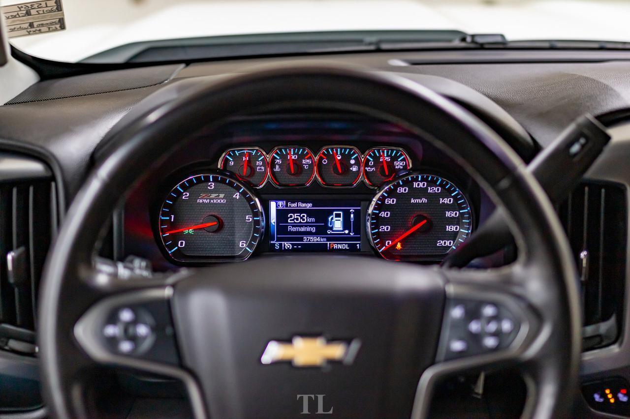 2017 Chevrolet Silverado 2500HD 4x4 Crew Cab LT Z71 Leather Nav BCam Red Deer AB