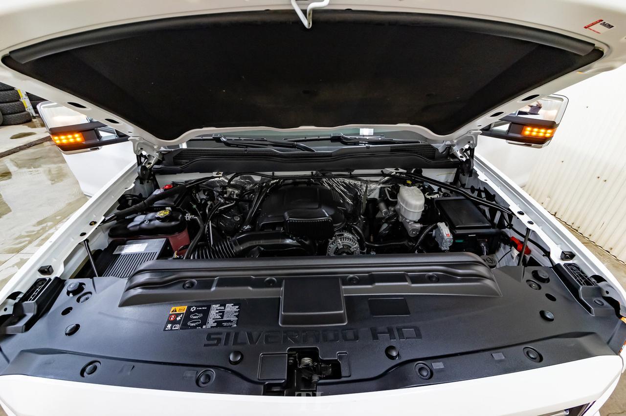 2017 Chevrolet Silverado 2500HD 4x4 Crew Cab LT Z71 Leather Nav BCam Red Deer AB