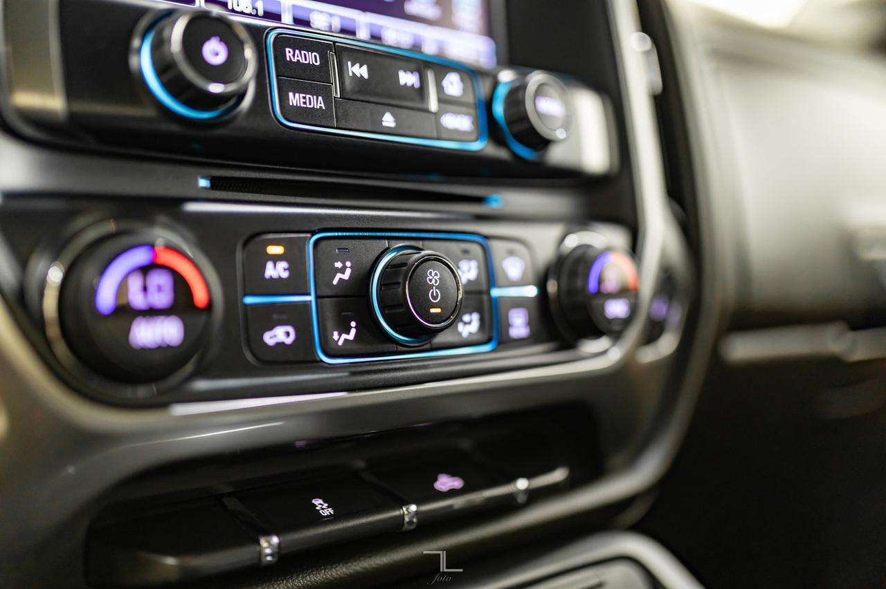 2017 Chevrolet Silverado 2500HD 4x4 Crew Cab LTZ Leather BCam Red Deer AB