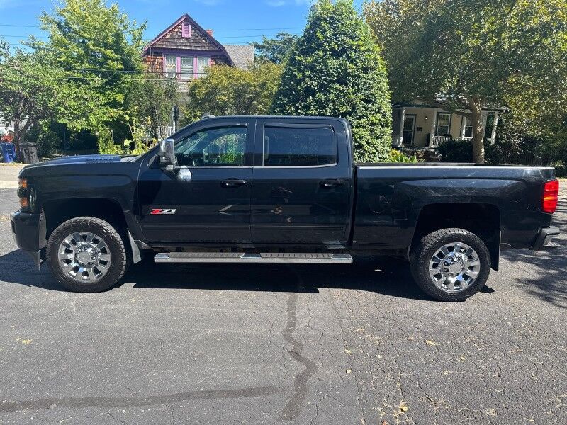 2017 Chevrolet Silverado 2500HD 4x4 Crew Cab LTZ w/ Duramax Plus Package and Z71 Arlington VA