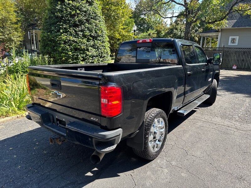 2017 Chevrolet Silverado 2500HD 4x4 Crew Cab LTZ w/ Duramax Plus Package and Z71 Arlington VA