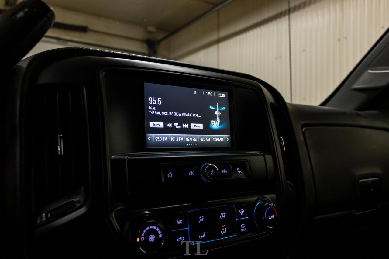 2017 Chevrolet Silverado 2500HD 4x4 Crew Cab WT Longbox BCam Pseat Red Deer AB