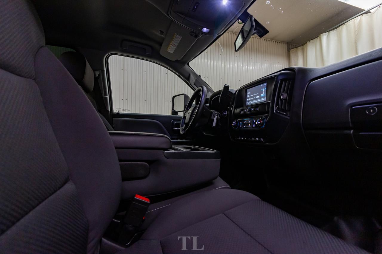 2017 Chevrolet Silverado 2500HD 4x4 Crew Cab WT Longbox BCam Pseat Red Deer AB