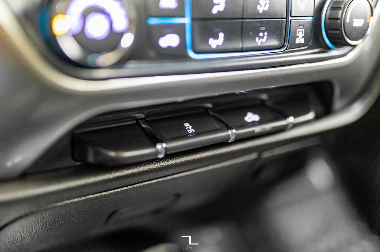 2017 Chevrolet Silverado 2500HD 4x4 Reg Cab LT Longbox BCam Red Deer AB