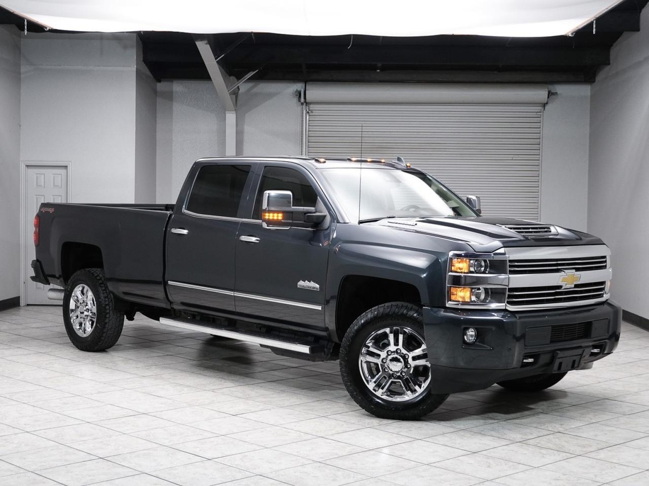 2017 Chevrolet Silverado 2500HD High Country 6.6L Duramax 4x4