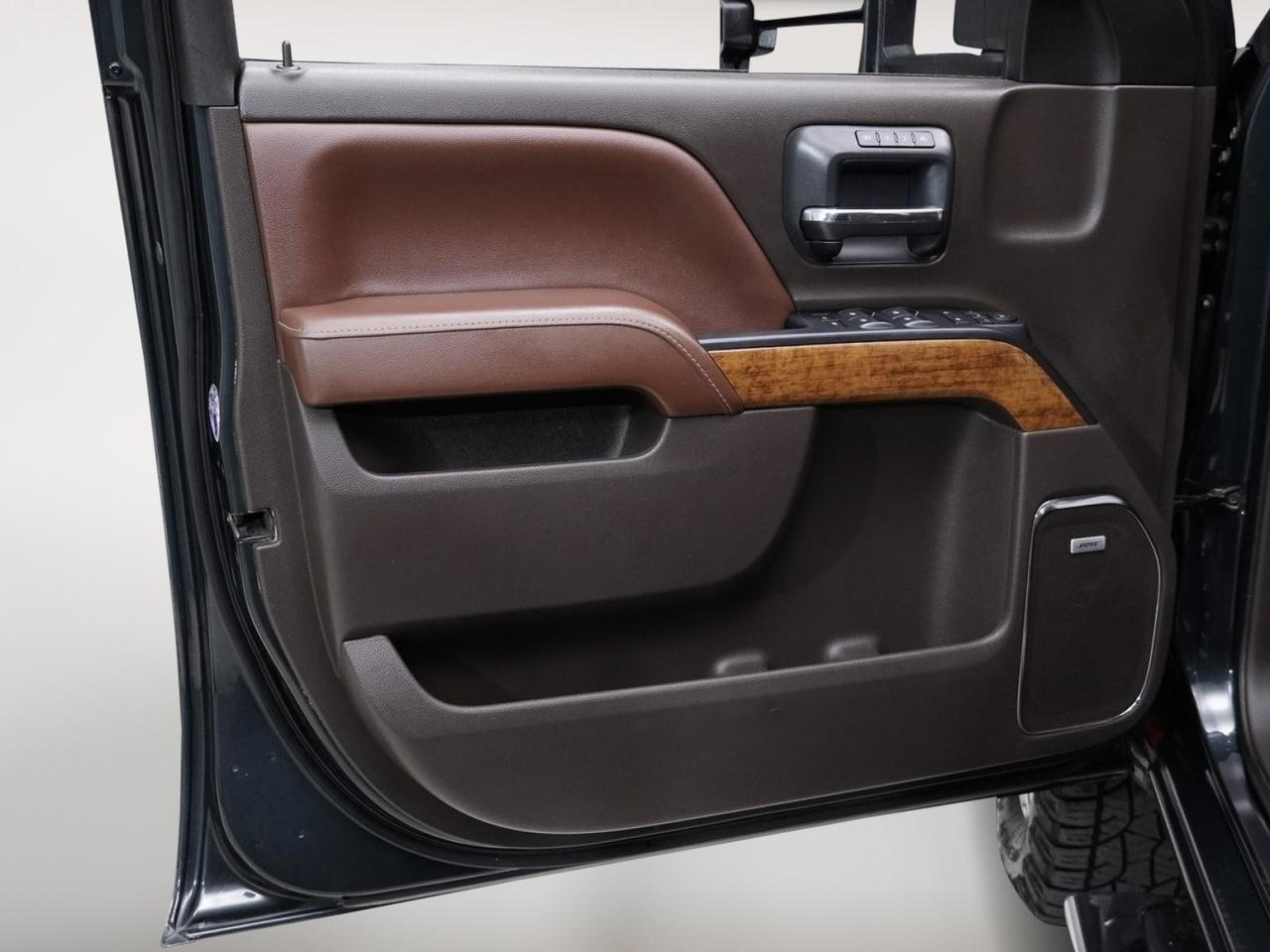 2017 Chevrolet Silverado 2500HD High Country 6.6L Duramax 4x4 Mansfield TX