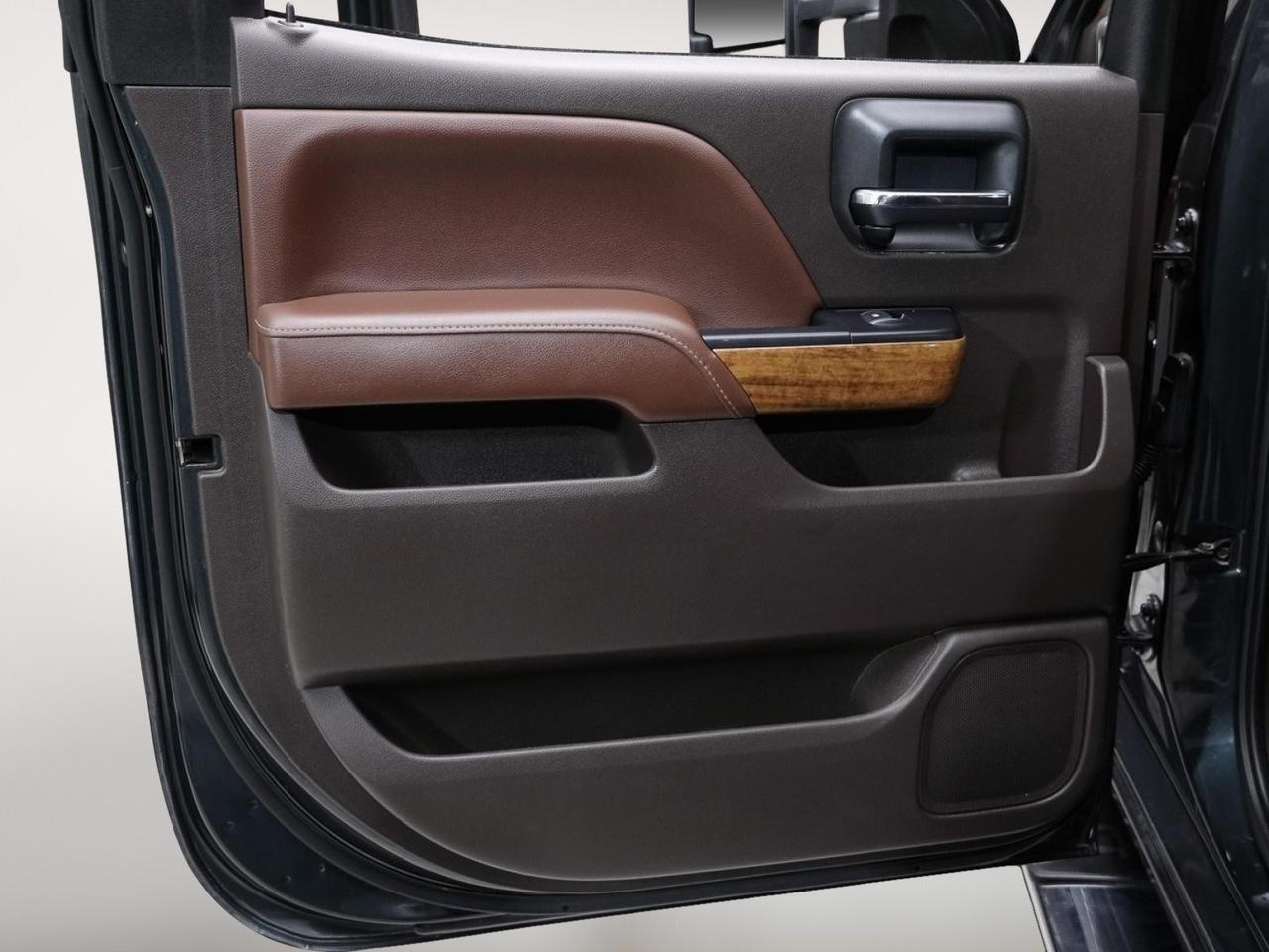 2017 Chevrolet Silverado 2500HD High Country 6.6L Duramax 4x4 Mansfield TX