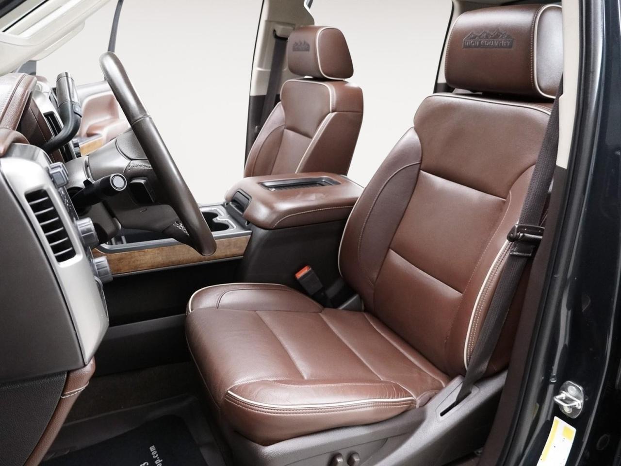 2017 Chevrolet Silverado 2500HD High Country 6.6L Duramax 4x4 Mansfield TX