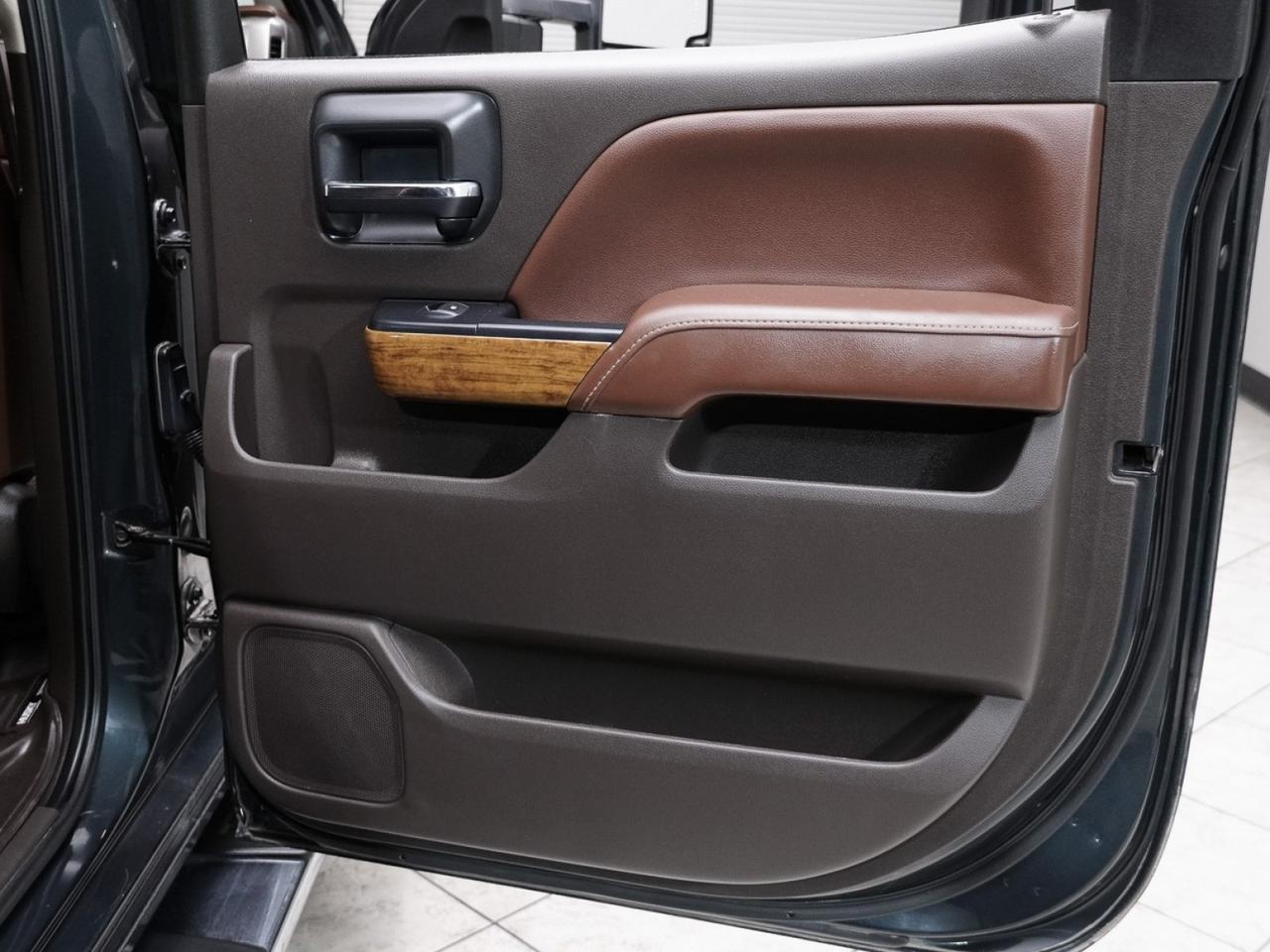 2017 Chevrolet Silverado 2500HD High Country 6.6L Duramax 4x4 Mansfield TX