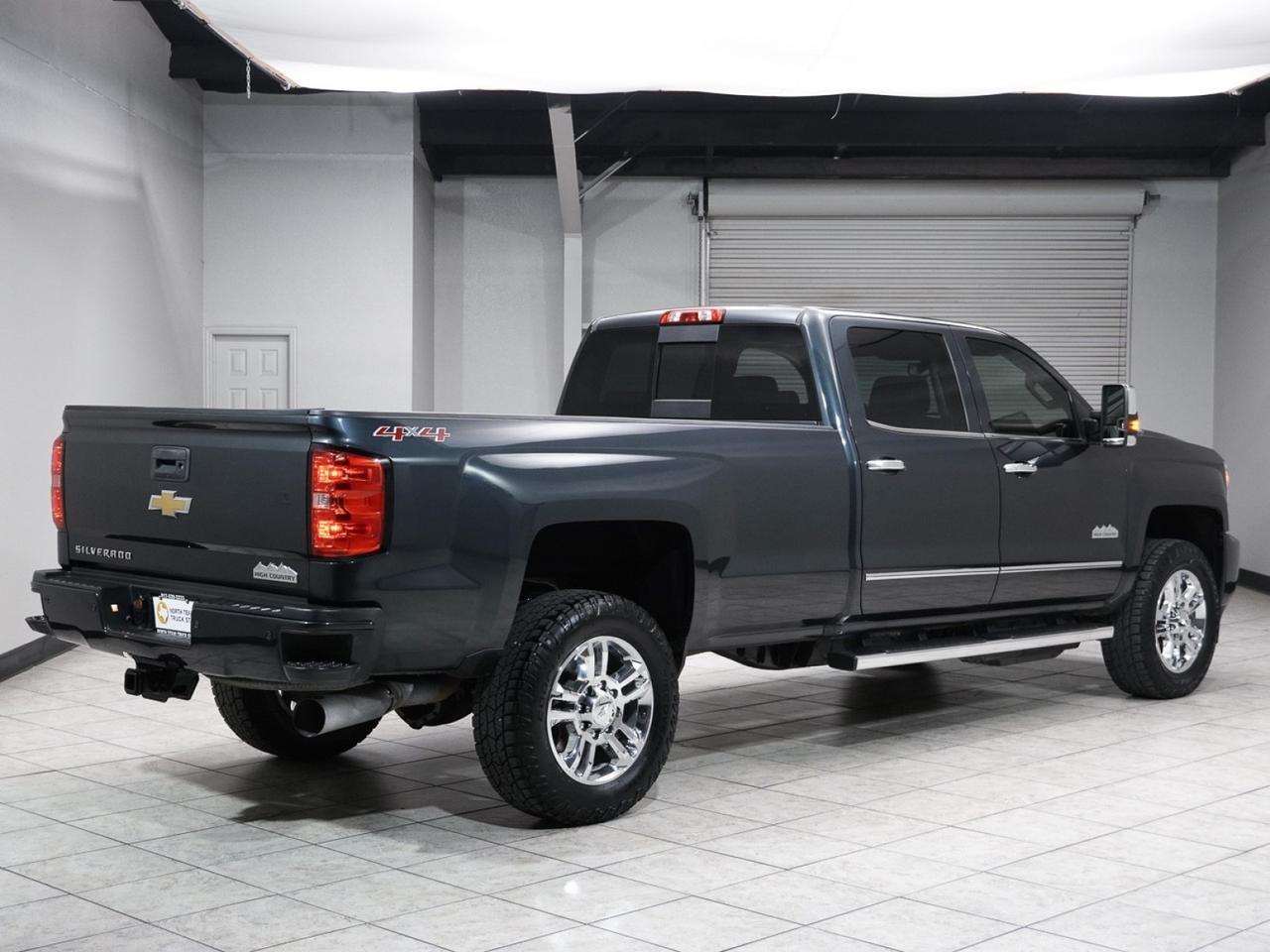 2017 Chevrolet Silverado 2500HD High Country 6.6L Duramax Diesel 4x4 Mansfield TX