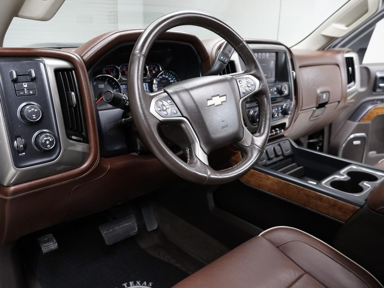 2017 Chevrolet Silverado 2500HD High Country 6.6L Duramax Diesel 4x4 Mansfield TX
