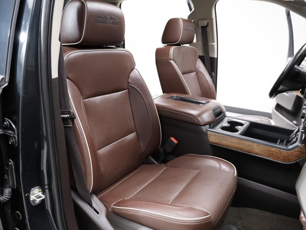 2017 Chevrolet Silverado 2500HD High Country 6.6L Duramax Diesel 4x4 Mansfield TX