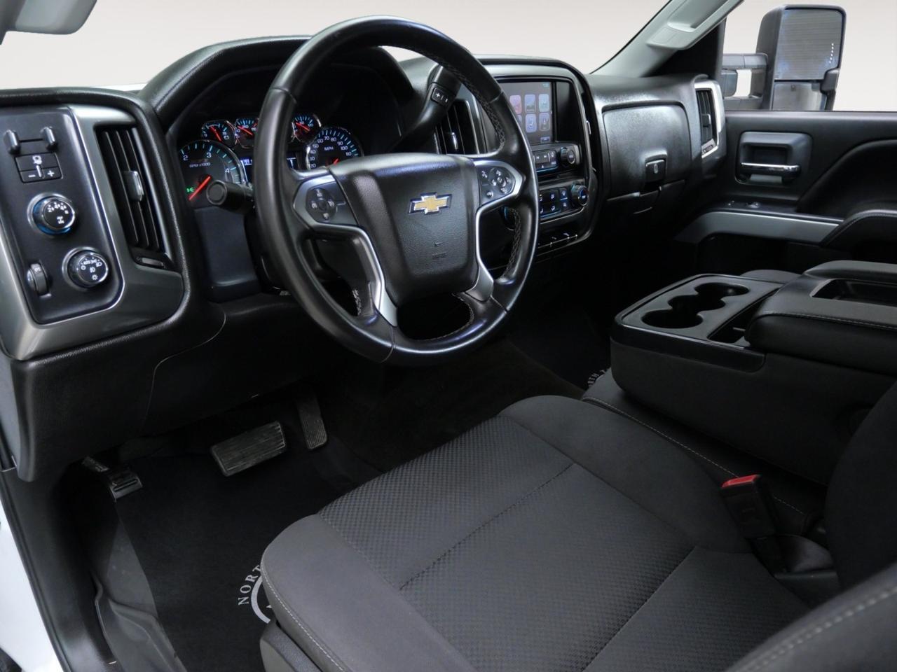 2017 Chevrolet Silverado 2500HD LT Z71 6.6L Duramax 4x4 Mansfield TX