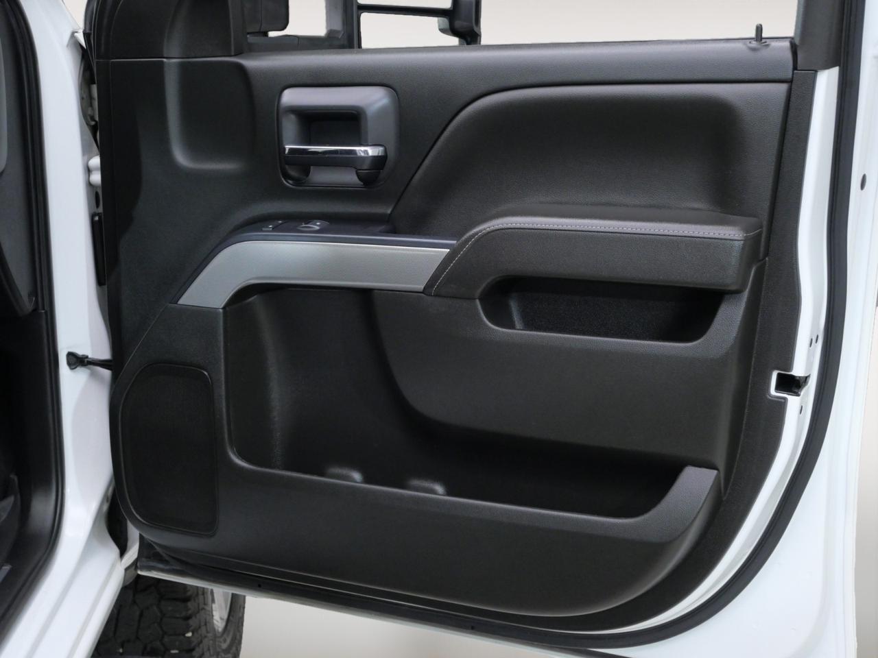 2017 Chevrolet Silverado 2500HD LT Z71 6.6L Duramax 4x4 Mansfield TX