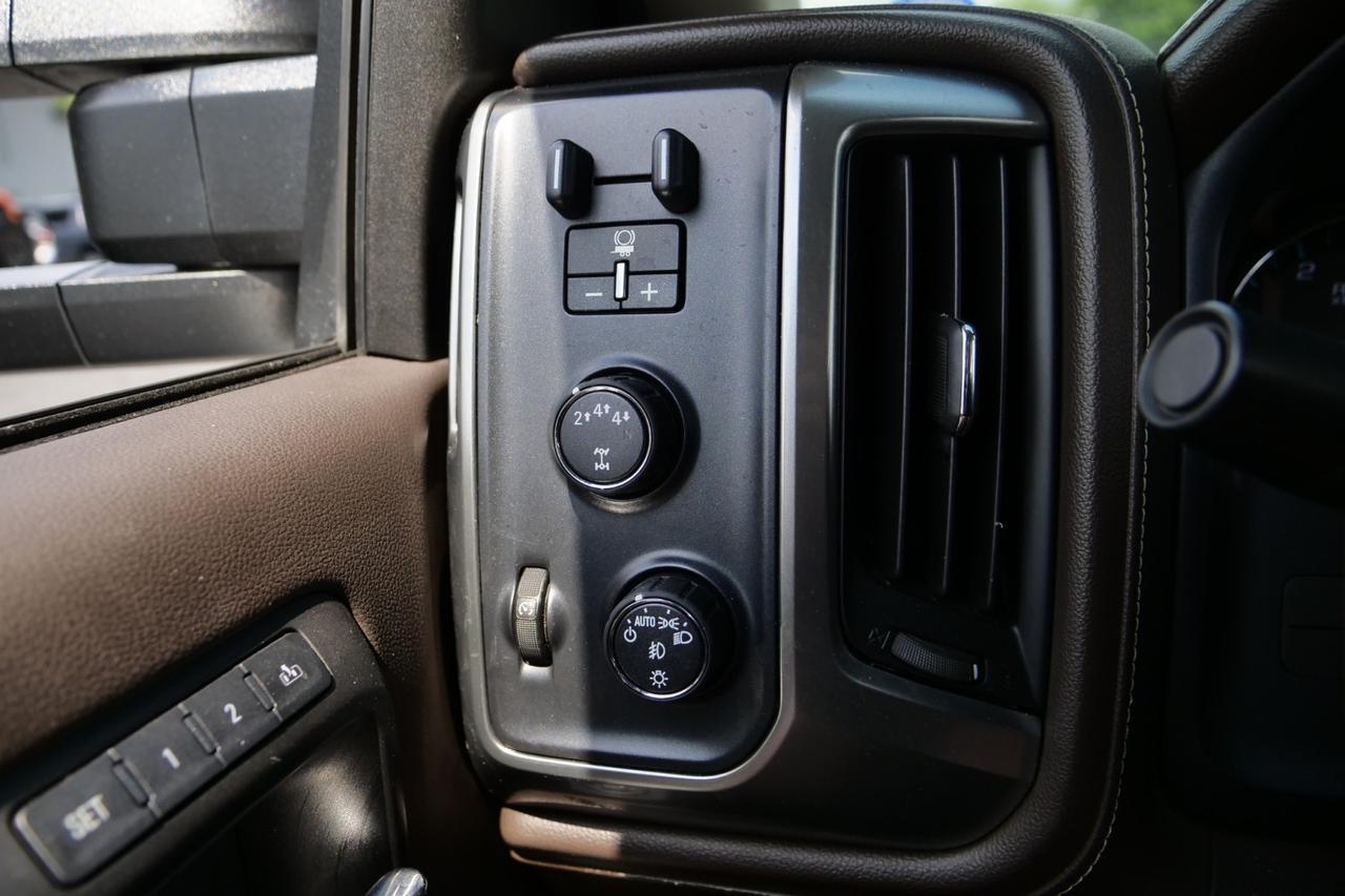 2017 Chevrolet Silverado 2500HD LTZ 4X4 / Allison Transmission / Duramax Diesel! Lincolnton NC