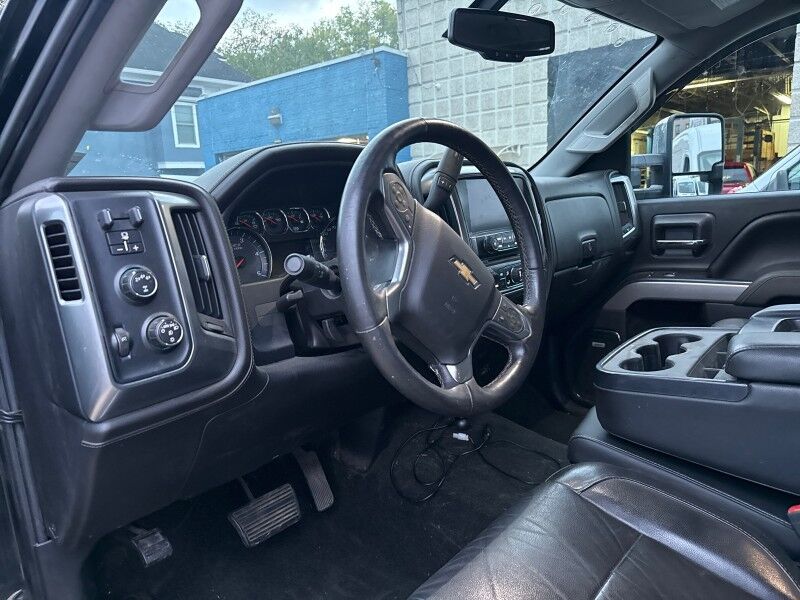 2017 Chevrolet Silverado 2500HD LTZ Crew Cab 4WD w/ Duramax Plus Package Arlington VA