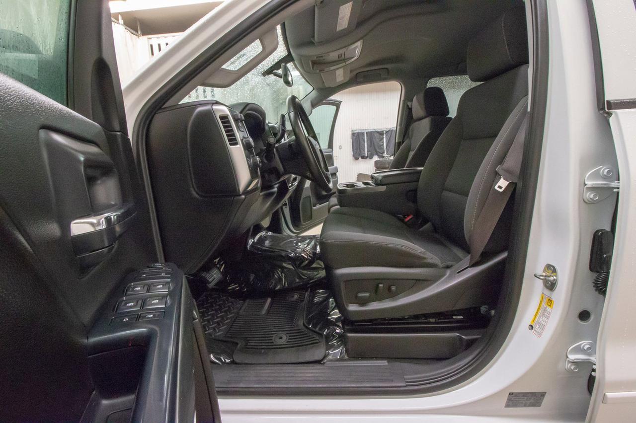 2017 Chevrolet Silverado 3500HD 4x4 Crew Cab LT Diesel BCam Red Deer AB