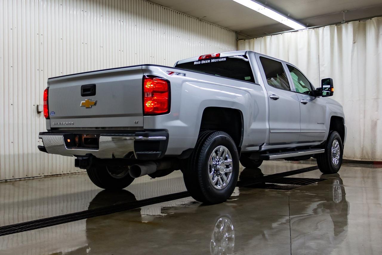 2017 Chevrolet Silverado 3500HD 4x4 Crew Cab LT Z71 Diesel Leather BCam Red Deer AB