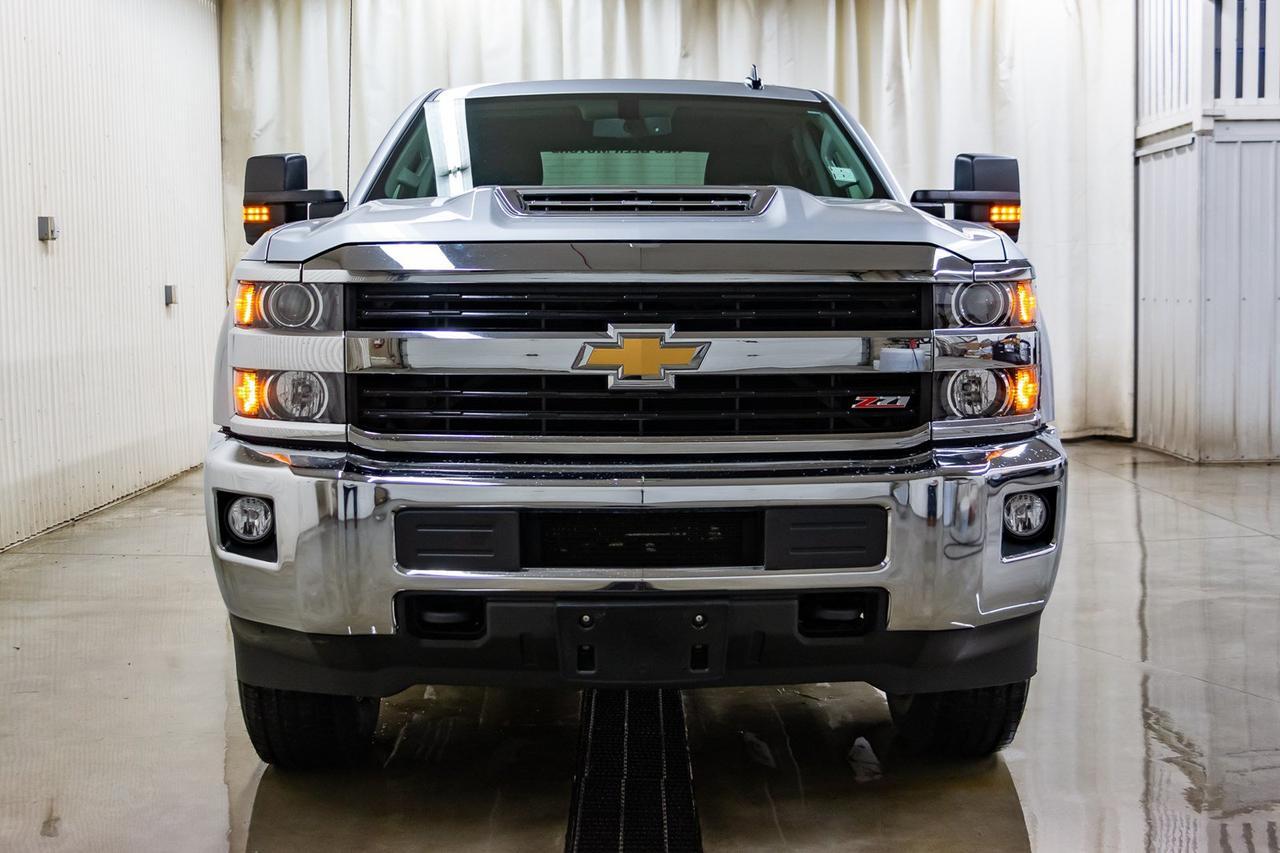 2017 Chevrolet Silverado 3500HD 4x4 Crew Cab LT Z71 Diesel Leather BCam Red Deer AB
