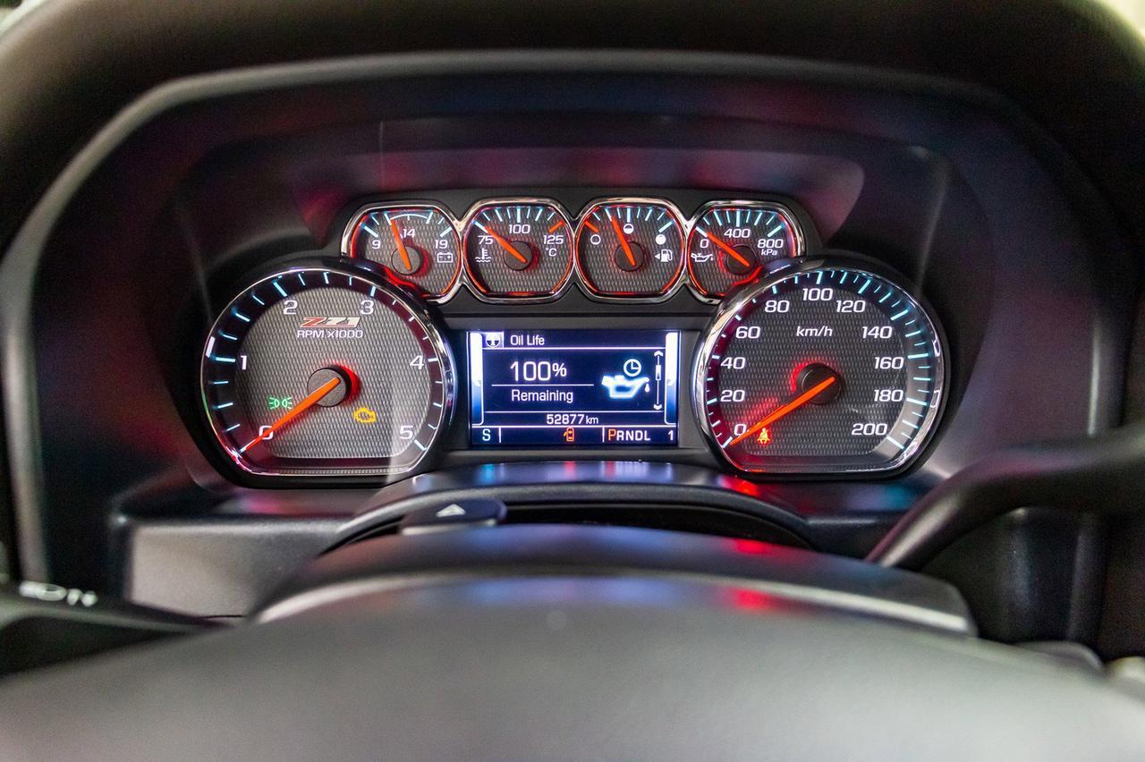 2017 Chevrolet Silverado 3500HD 4x4 Crew Cab LT Z71 Diesel Leather BCam Red Deer AB