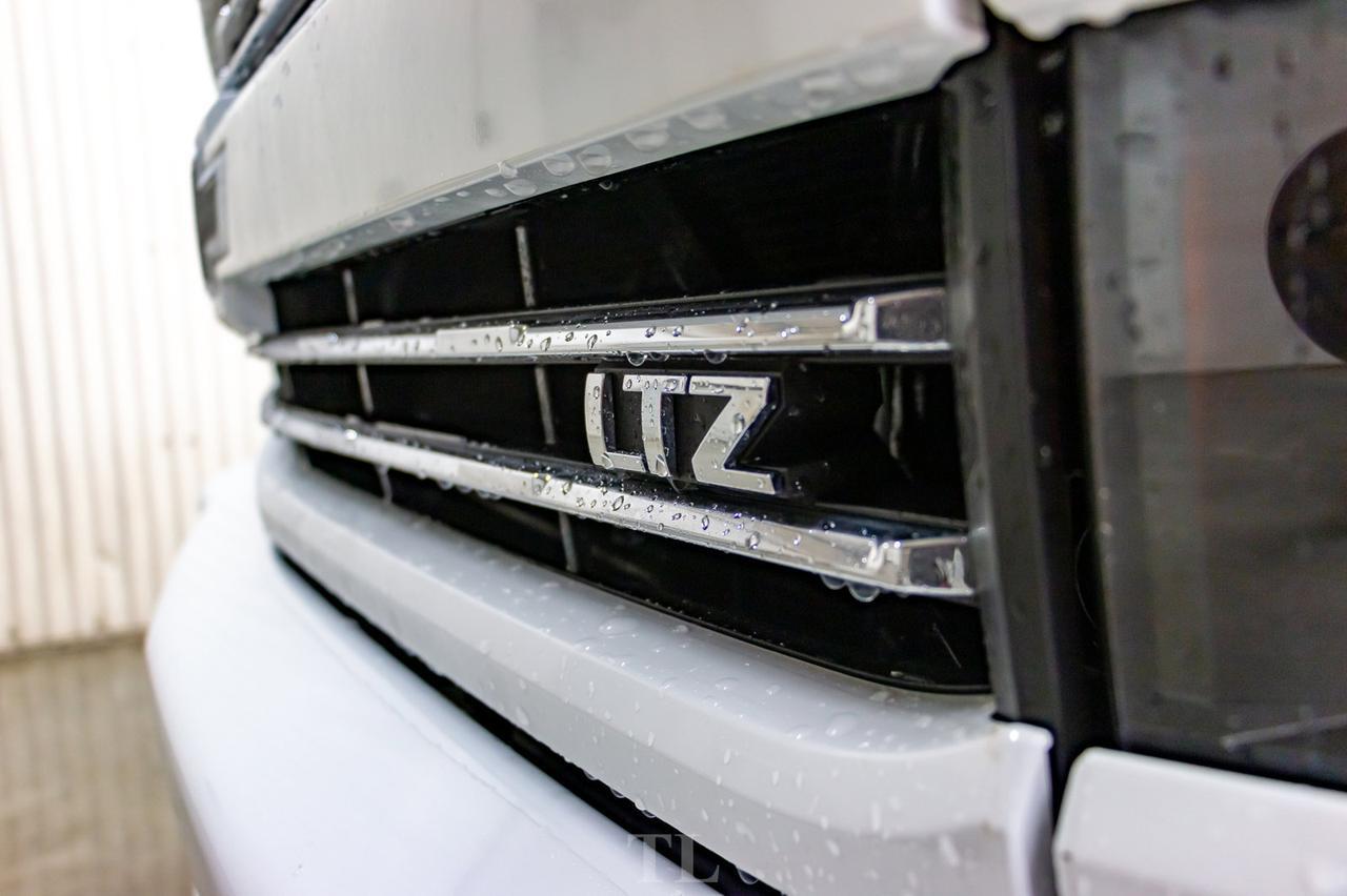 2017 Chevrolet Silverado 3500HD 4x4 Crew Cab LTZ Diesel Leather Roof Nav Red Deer AB