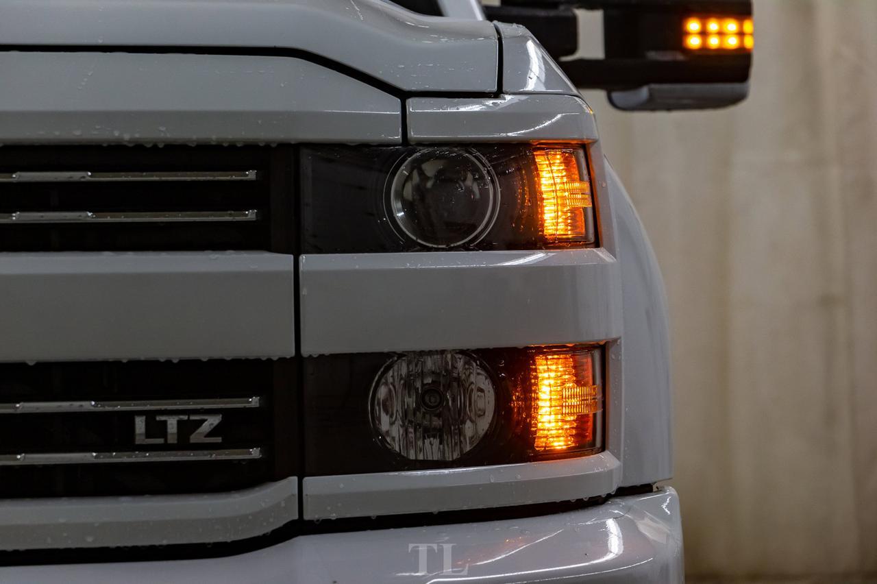 2017 Chevrolet Silverado 3500HD 4x4 Crew Cab LTZ Diesel Leather Roof Nav Red Deer AB