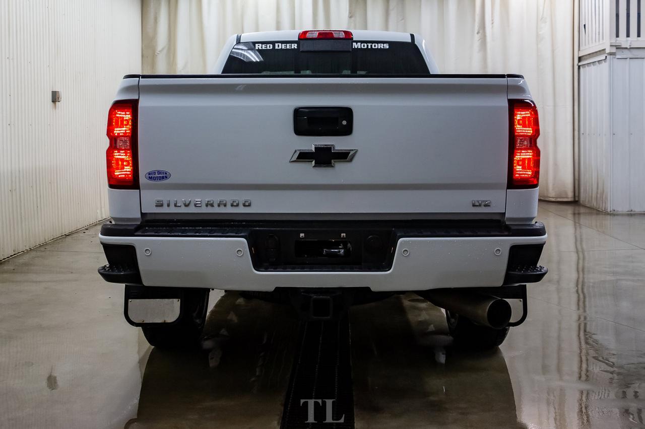 2017 Chevrolet Silverado 3500HD 4x4 Crew Cab LTZ Diesel Leather Roof Nav Red Deer AB