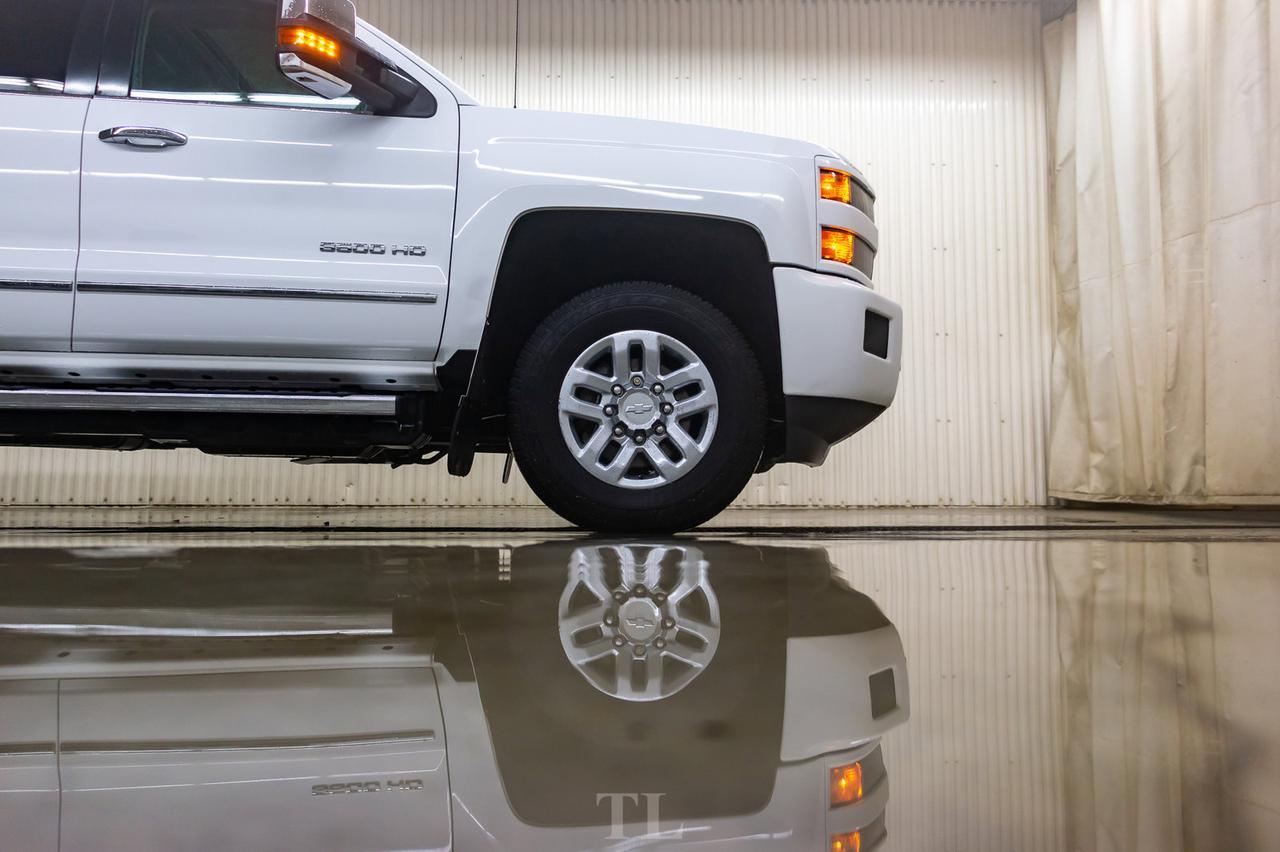 2017 Chevrolet Silverado 3500HD 4x4 Crew Cab LTZ Diesel Leather Roof Nav Red Deer AB