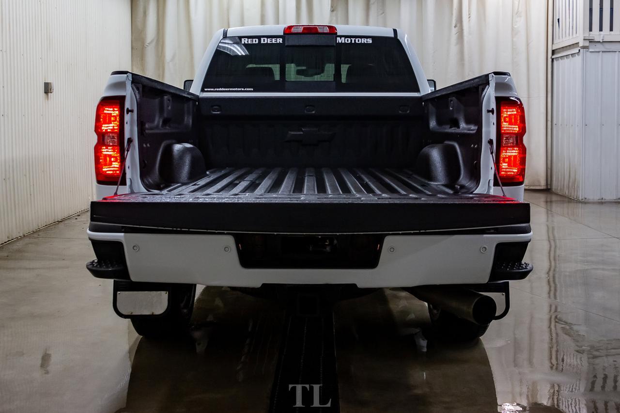 2017 Chevrolet Silverado 3500HD 4x4 Crew Cab LTZ Diesel Leather Roof Nav Red Deer AB