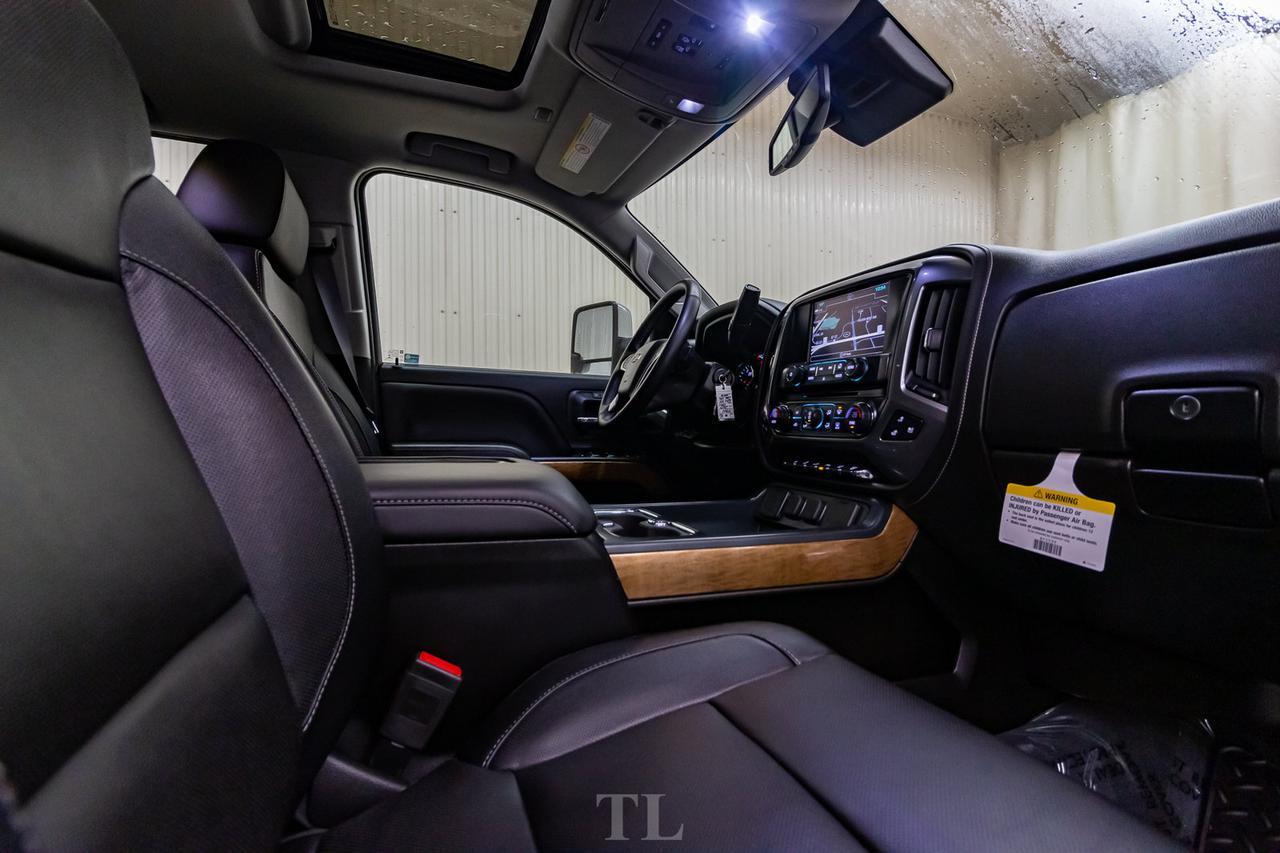 2017 Chevrolet Silverado 3500HD 4x4 Crew Cab LTZ Diesel Leather Roof Nav Red Deer AB