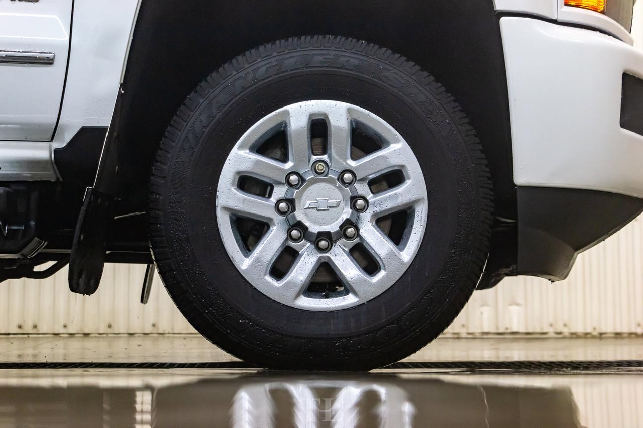 2017 Chevrolet Silverado 3500HD 4x4 Crew Cab LTZ Diesel Leather Roof Nav Red Deer AB