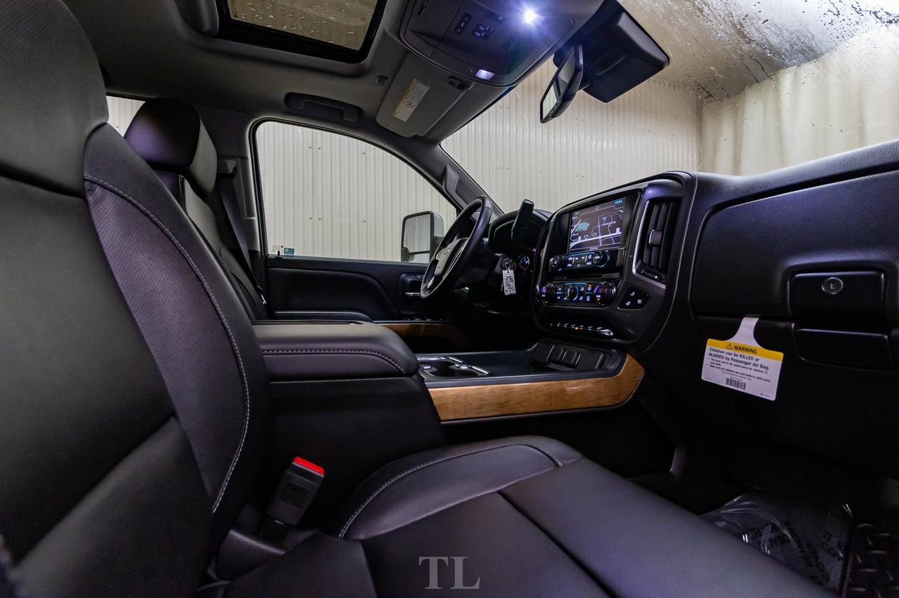 2017 Chevrolet Silverado 3500HD 4x4 Crew Cab LTZ Diesel Leather Roof Nav Red Deer AB