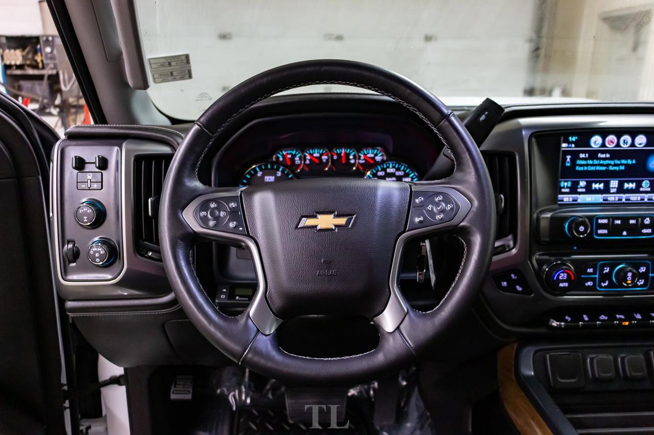 2017 Chevrolet Silverado 3500HD 4x4 Crew Cab LTZ Diesel Leather Roof Nav Red Deer AB