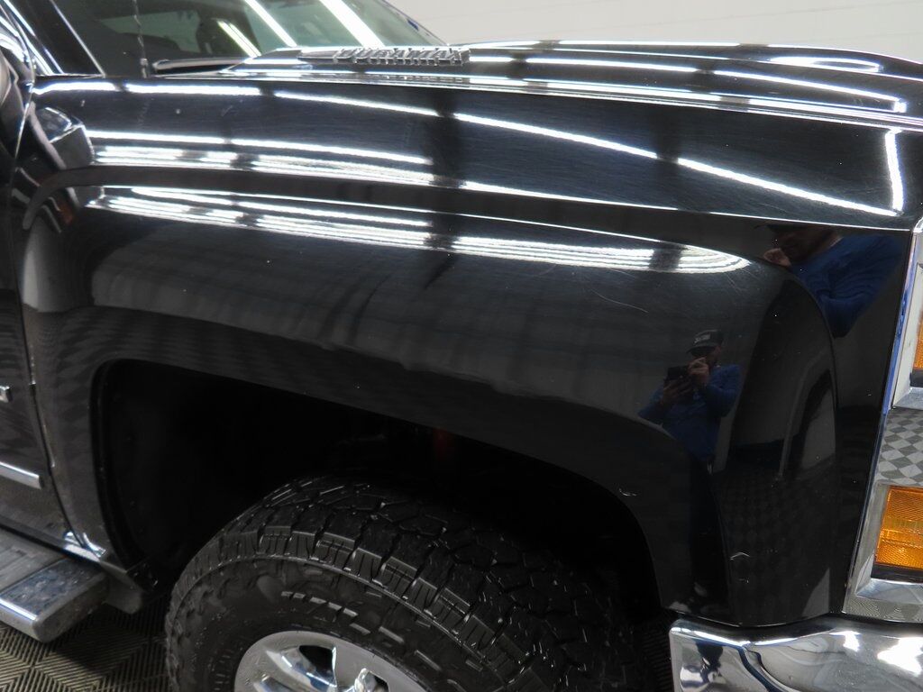 2017 Chevrolet Silverado 3500HD 4x4 Crew Cab LTZ Fond du Lac WI