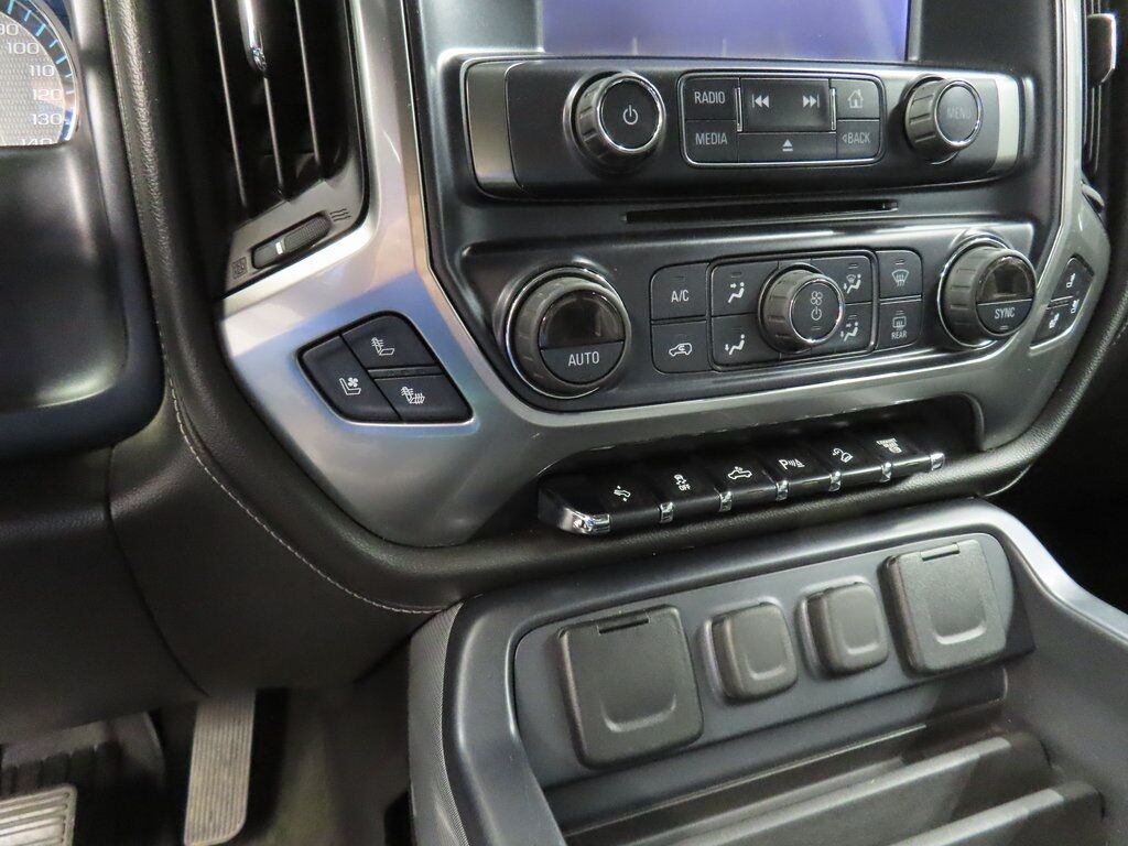 2017 Chevrolet Silverado 3500HD 4x4 Crew Cab LTZ Fond du Lac WI