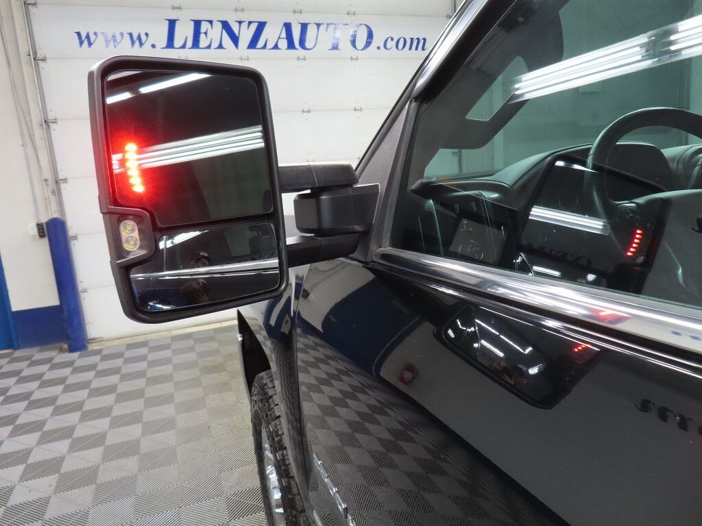 2017 Chevrolet Silverado 3500HD 4x4 Crew Cab LTZ Fond du Lac WI