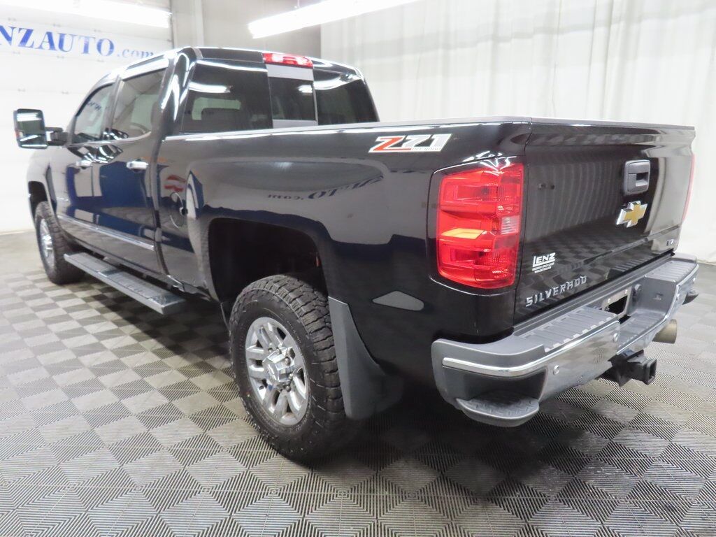 2017 Chevrolet Silverado 3500HD 4x4 Crew Cab LTZ Fond du Lac WI