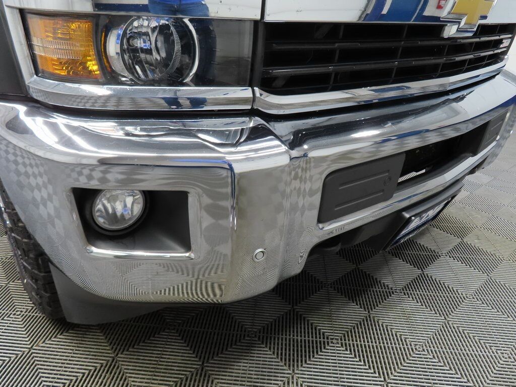 2017 Chevrolet Silverado 3500HD 4x4 Crew Cab LTZ Fond du Lac WI